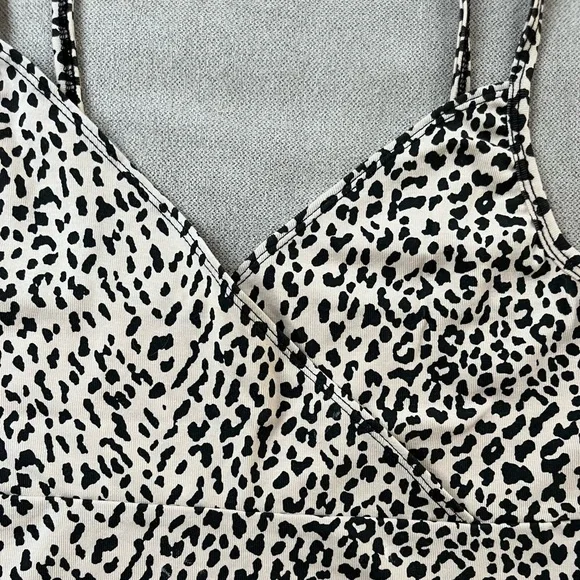 Cheetah crop top - Picture 2 of 4